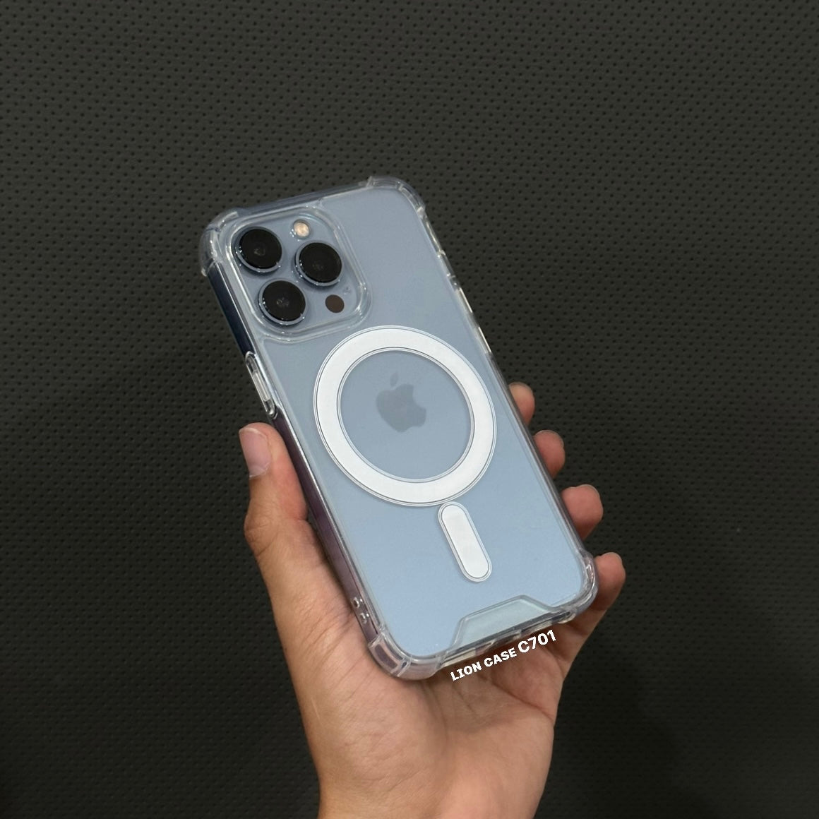 C701 - iPhone