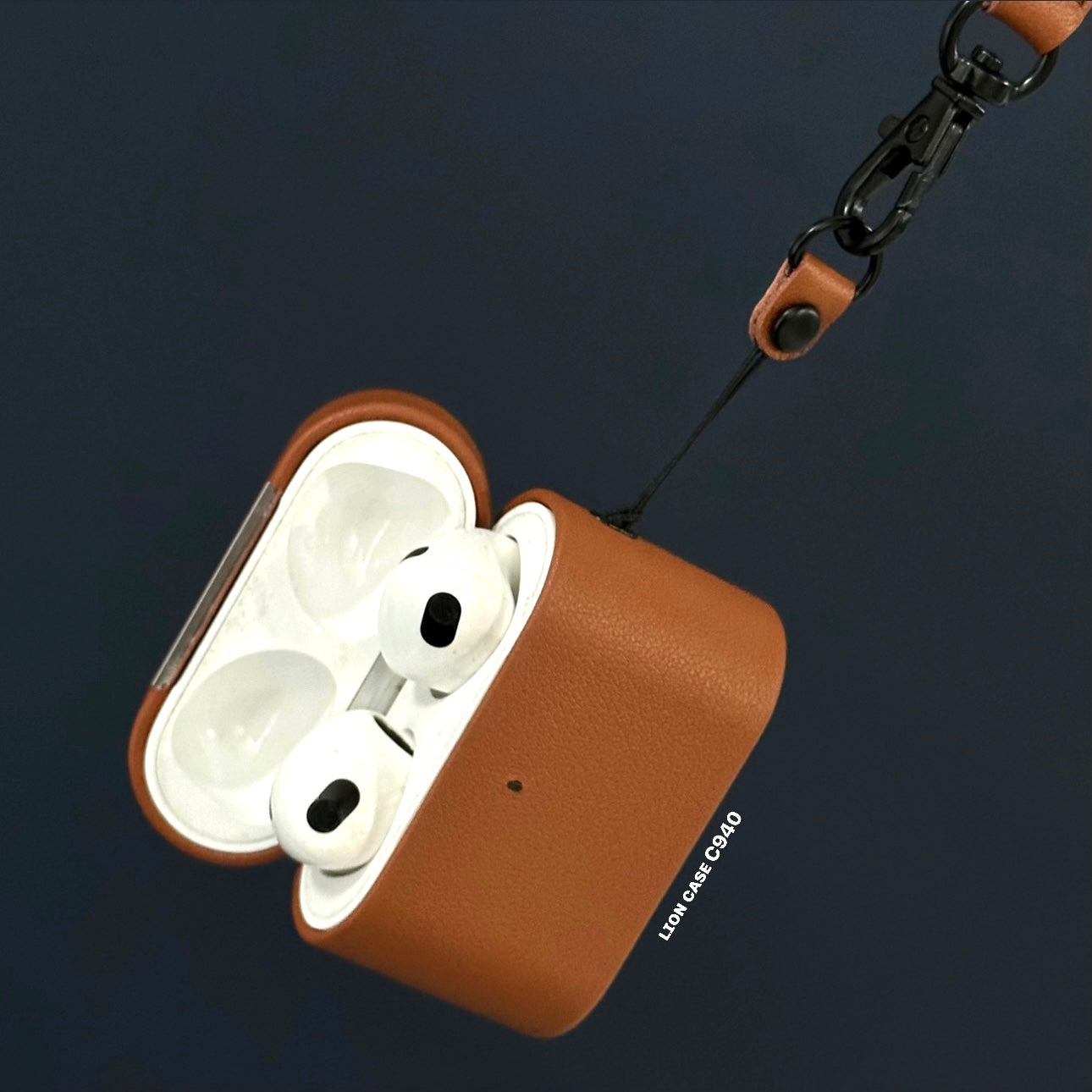 C940 - AirPods