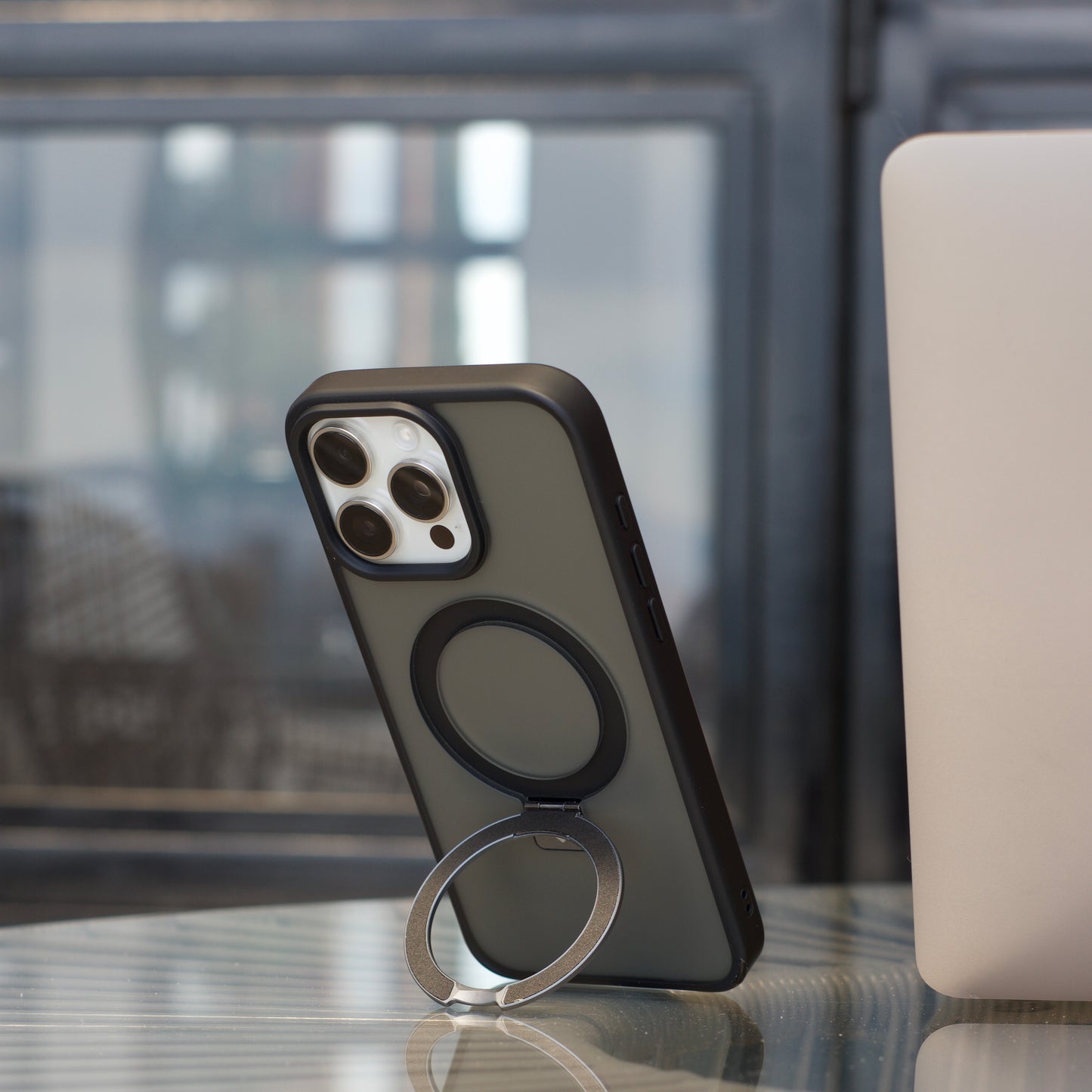 LCP345 - iPhone