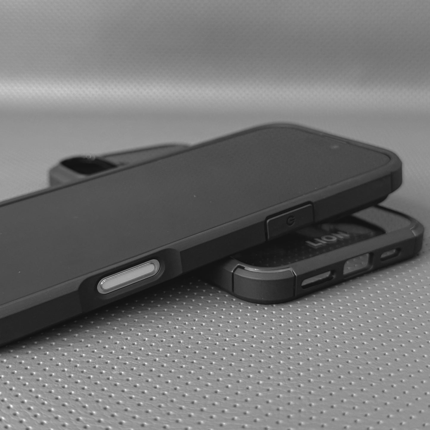 C323 - iPhone