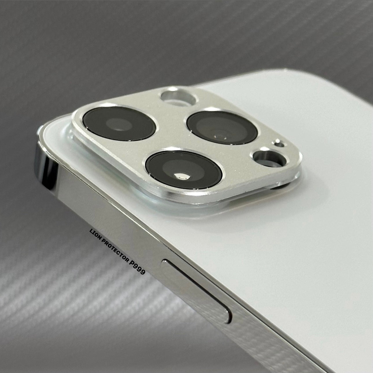 P999 - iPhone