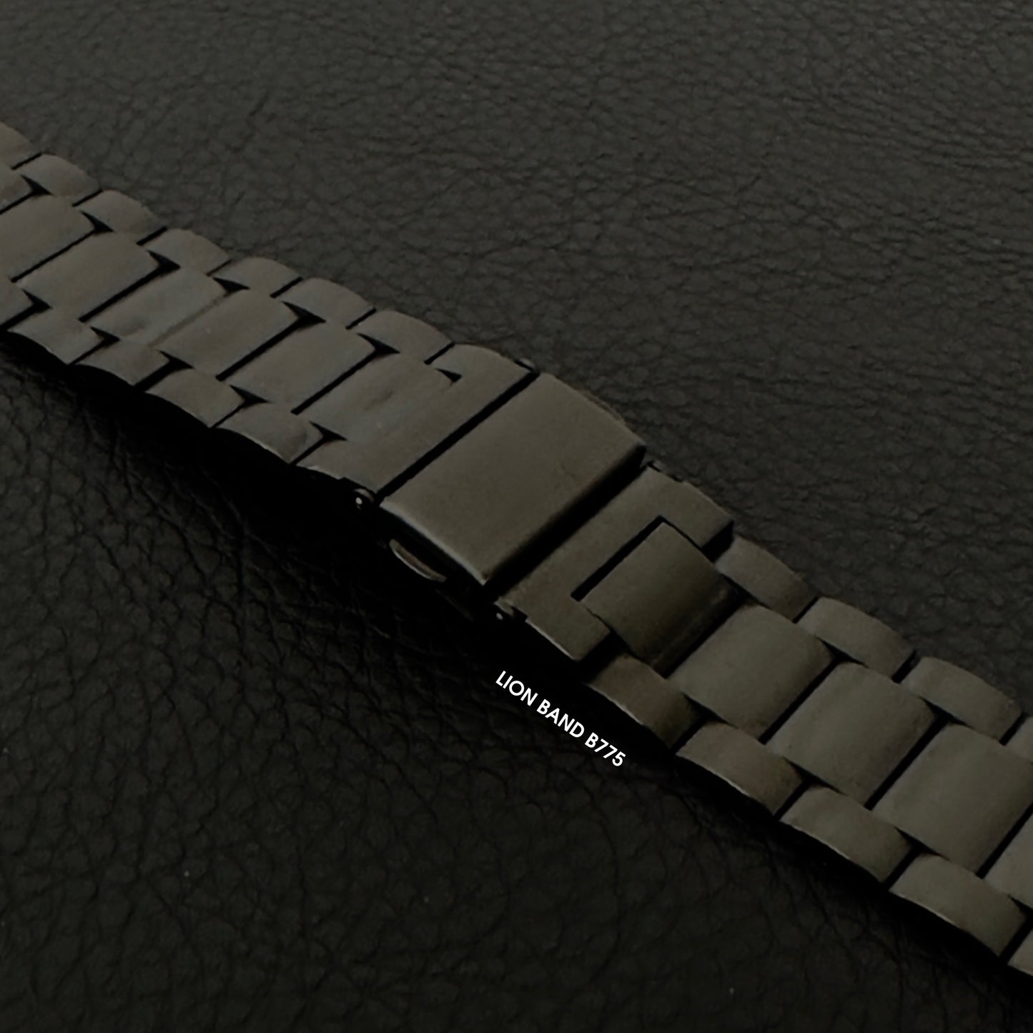 B775 - Apple Watch