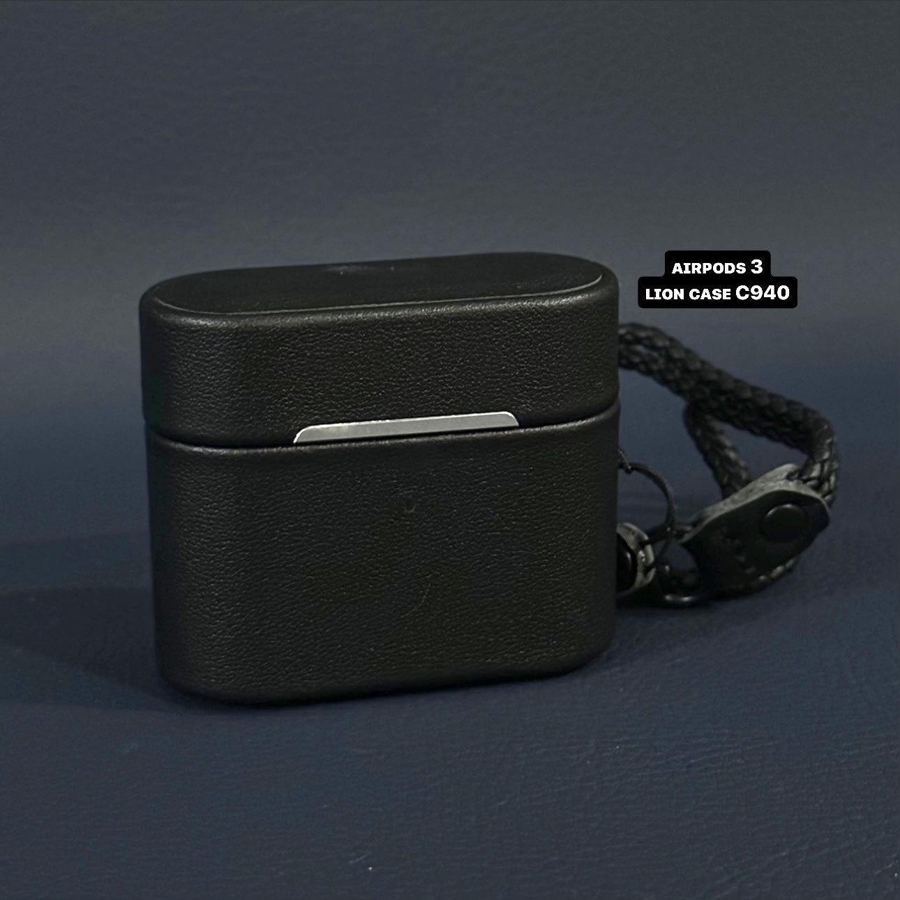 C940 - AirPods