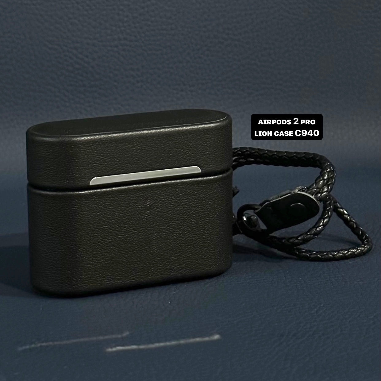 C940 - AirPods