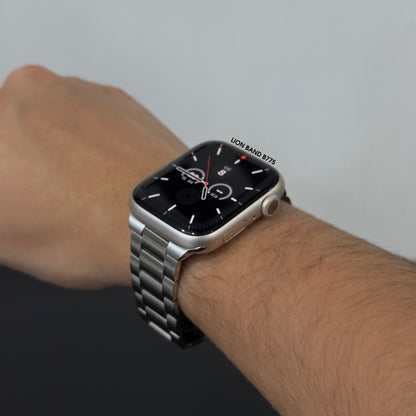 B775 - Apple Watch